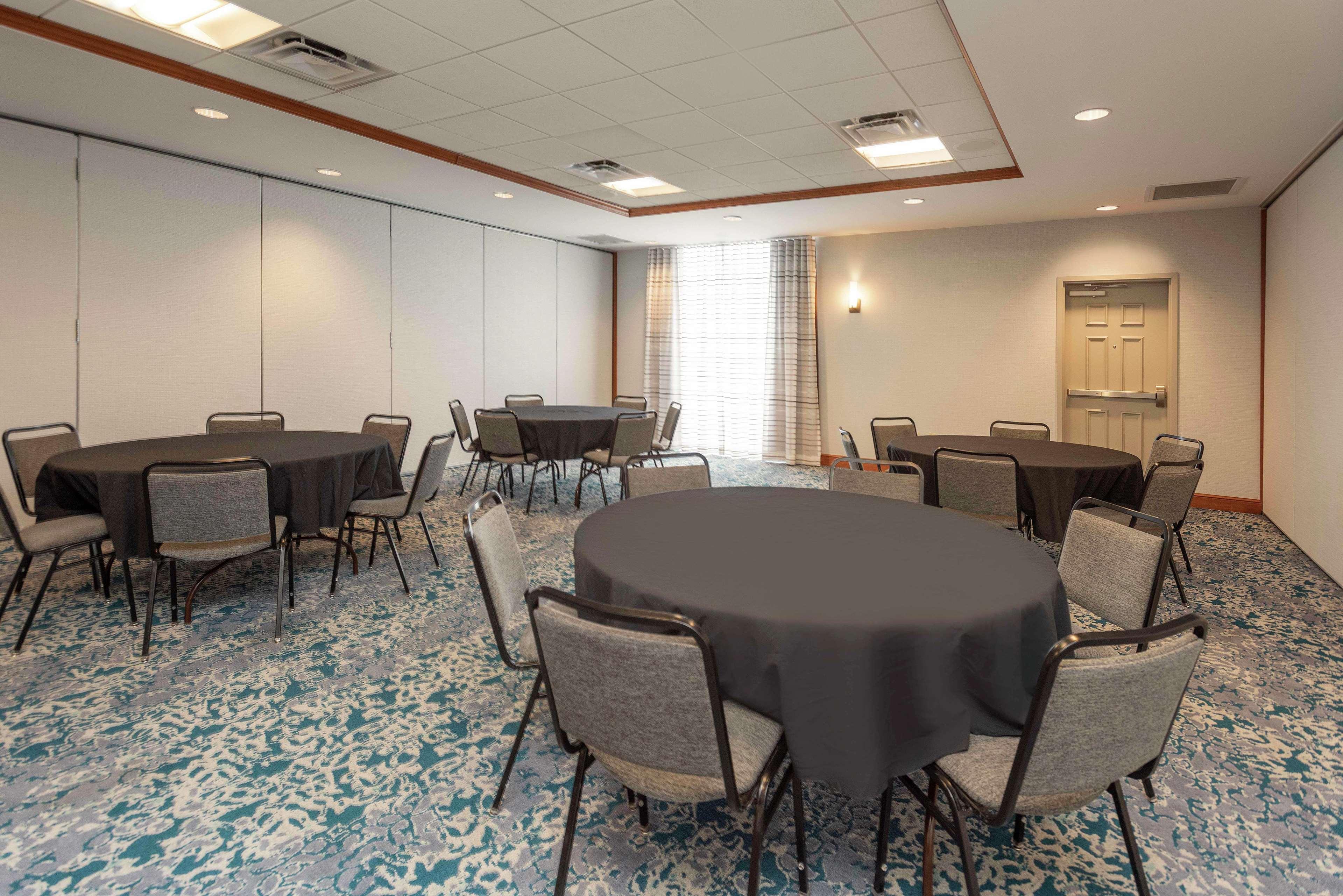 Hilton Garden Inn Schaumburg Eksteriør bilde